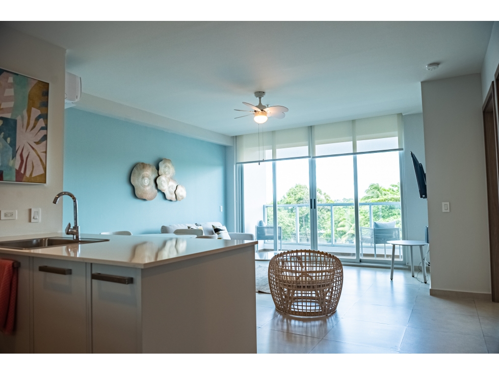 VENTA DE APARTAMENTO EN PH ROYAL PALM PLAYA GORGONA