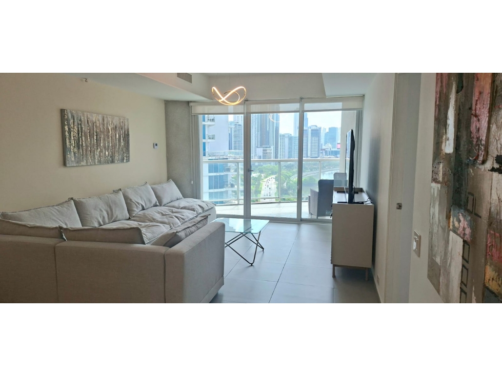 VENDO/ ALQUILO APARTAMENTO AMOBLADO PH YACHT CLUB.