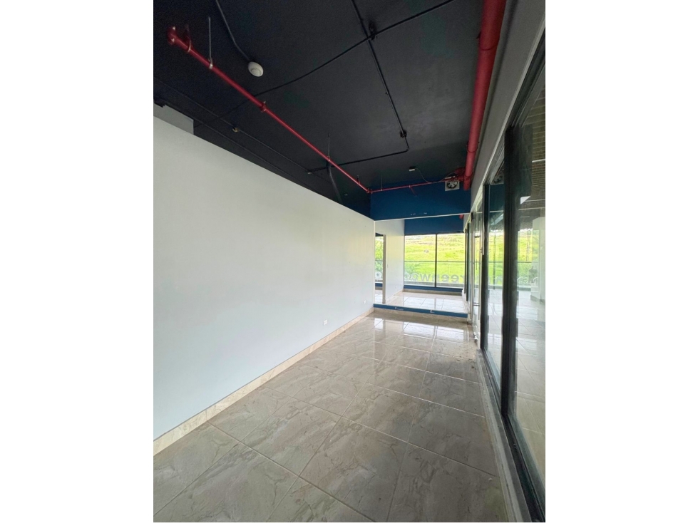 ALQUILER DE LOCALES COMERCIALES EN GRENWOOD PLAZA — foto 3