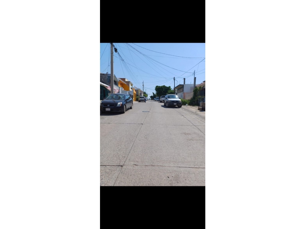 Estrene Casa en venta en la Col. Estero, una sola planta, 2 recámaras - 4