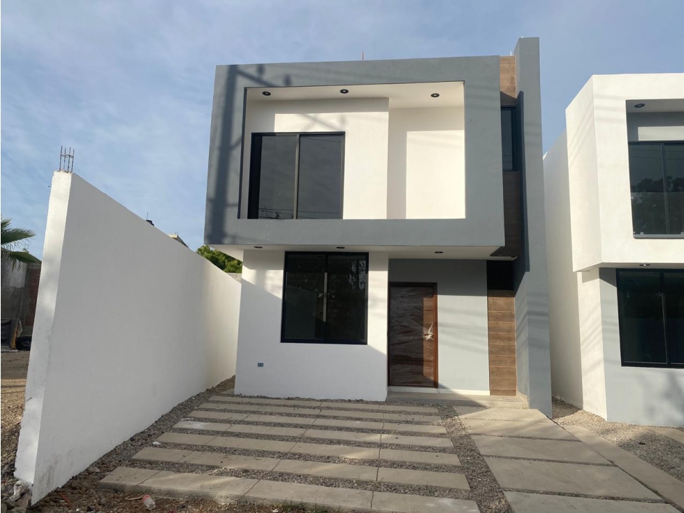Estrena Casa en venta con recámara en planta baja - Col. Jaripillo