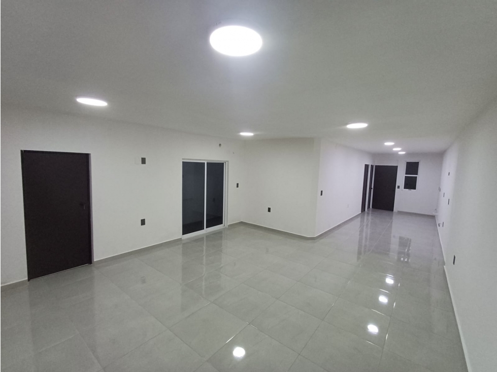 Estrene Casa en venta en la Col. Estero, una sola planta, 2 recámaras - 5