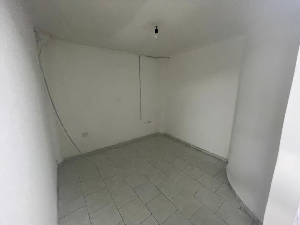 RENTA DE LOCAL PARA OFICINA EN MAZATLÁN, AVENIDA - 4