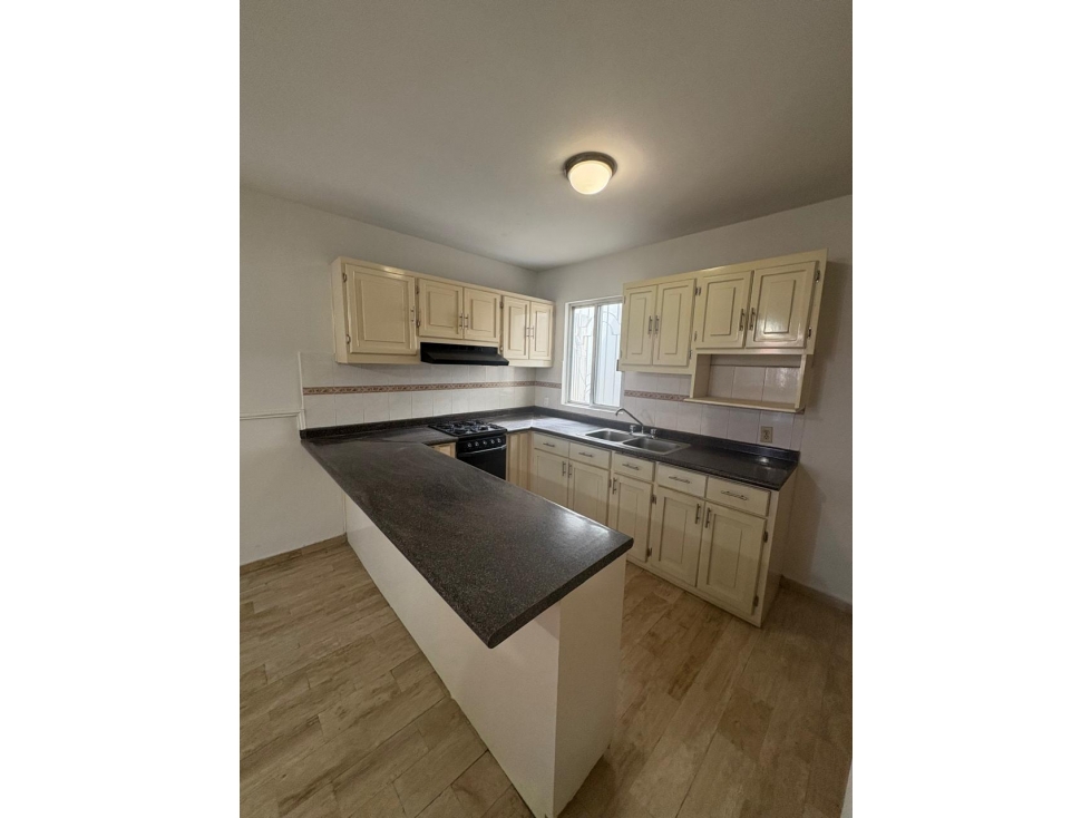 SE VENDE DEPARTAMENTO, PLANTA BAJA DE 2 RECAMARAS, AVENIDA LA MARINA. — foto 3