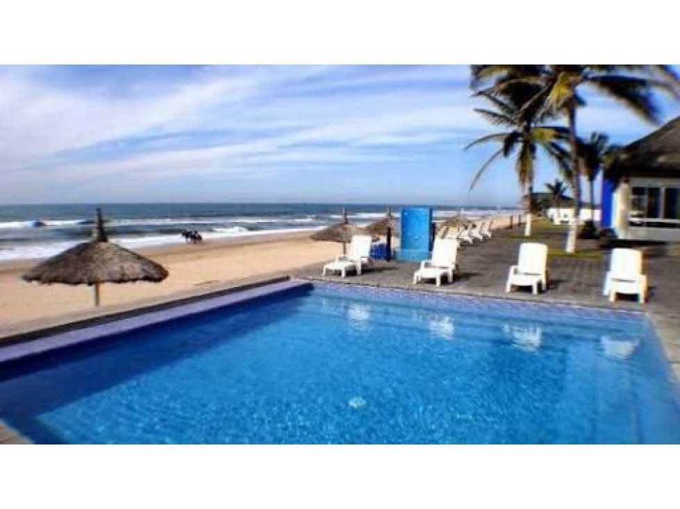 Departamento Amueblado en Venta en Mazatlán, en la Playa - 2