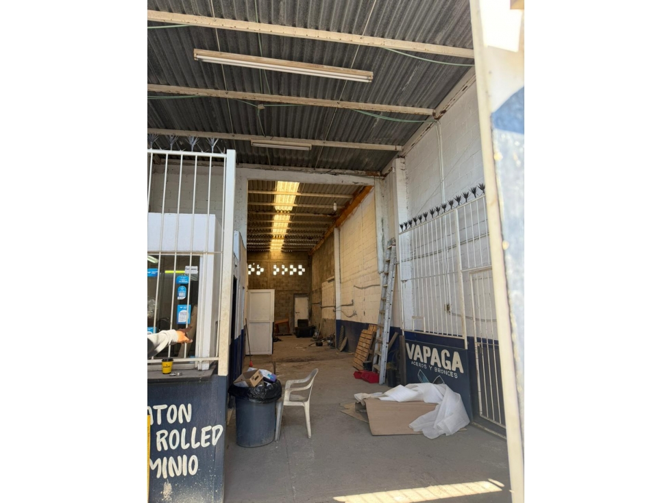 SE RENTA BODEGA EN PARQUE BONFIL — foto 4