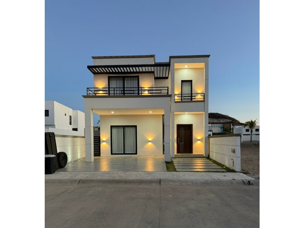 Casa en venta en Altabrisa Residencial 3 recámaras + estudio