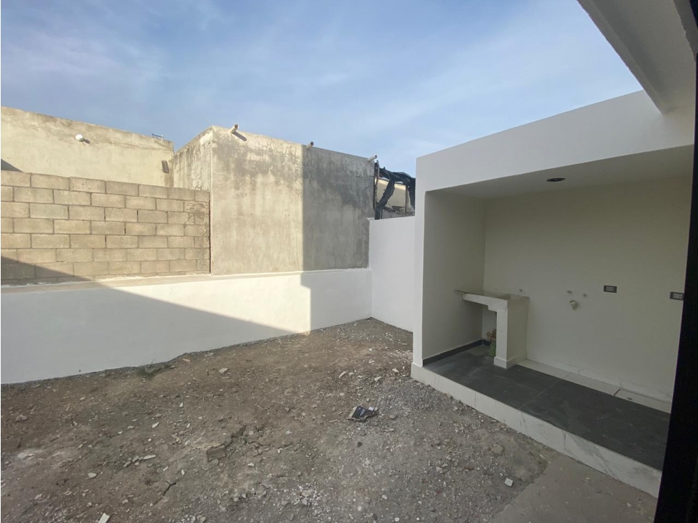 Casa en venta Patio Amplio + Recámara en Planta Baja — foto 3