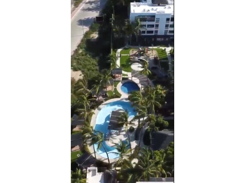 Departamento amueblado con balcón y vista a áreas verdes — foto 3