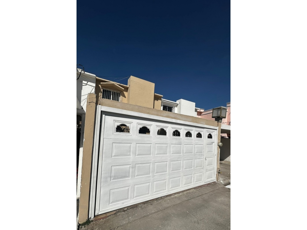 CASA EN RENTA 3 RECS. CENTRICA CON 1 RECÁMARA EN PLANTA BAJA - 3