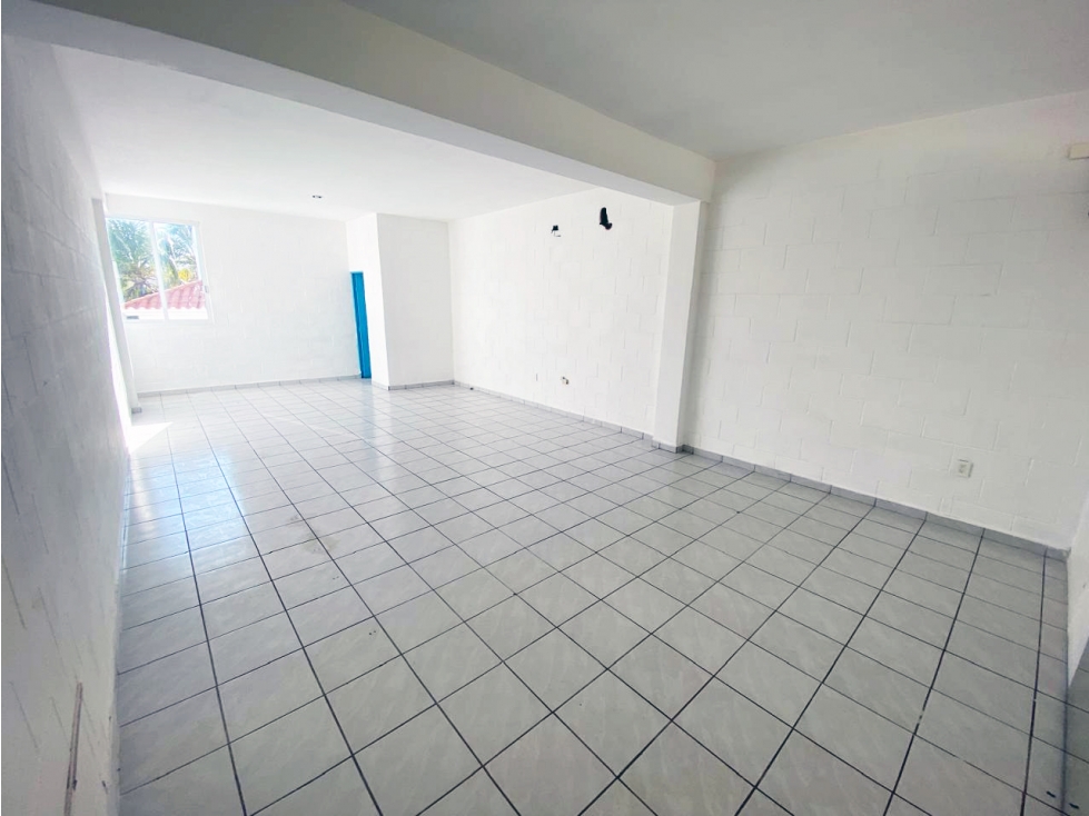 LOCAL COMERCIAL EN RENTA Av. La Marina | $12,000/mes - 4