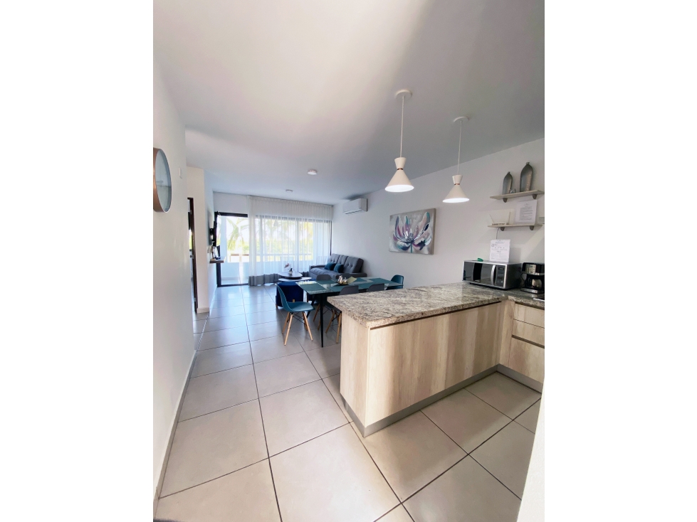 Departamento amueblado con balcón y vista a áreas verdes — foto 4