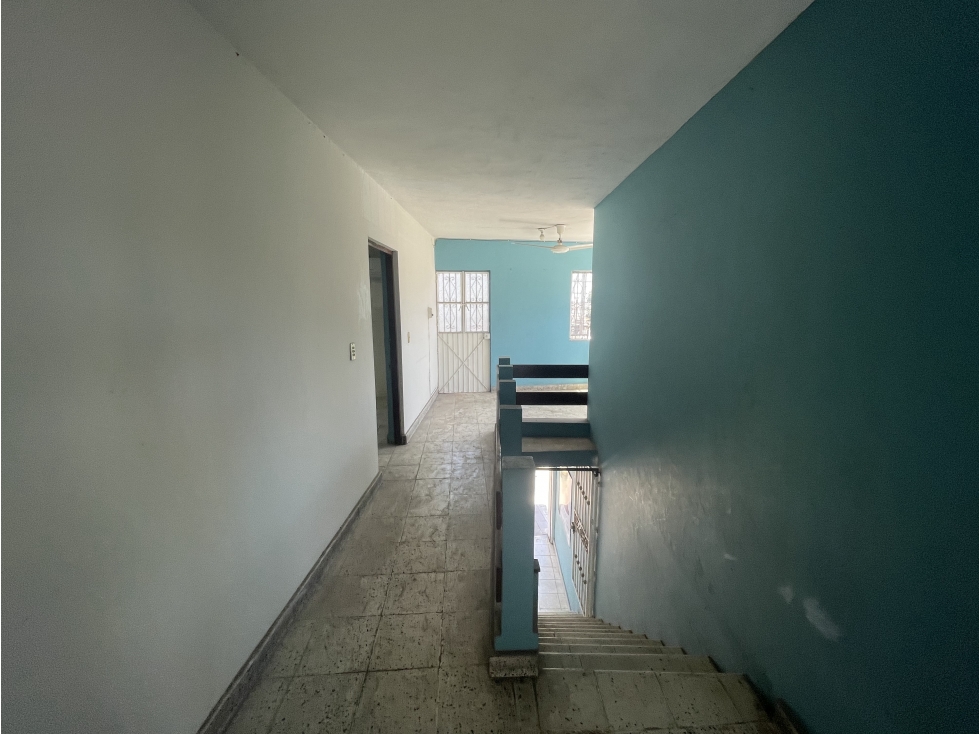 SE RENTA LOCAL EN JUAN CARRASCO PLANTA ALTA, 1 BAÑO. - 2
