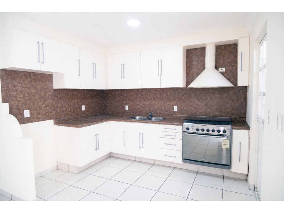 Casa en venta en Real del Valle cerca de Plaza Galerías — foto 5
