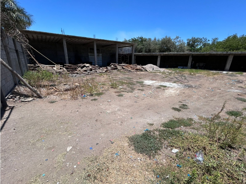 BODEGA SEMI-TECHADA  EN RENTA DE 1,104m2 CERCA DE CARRETERA  — foto 5