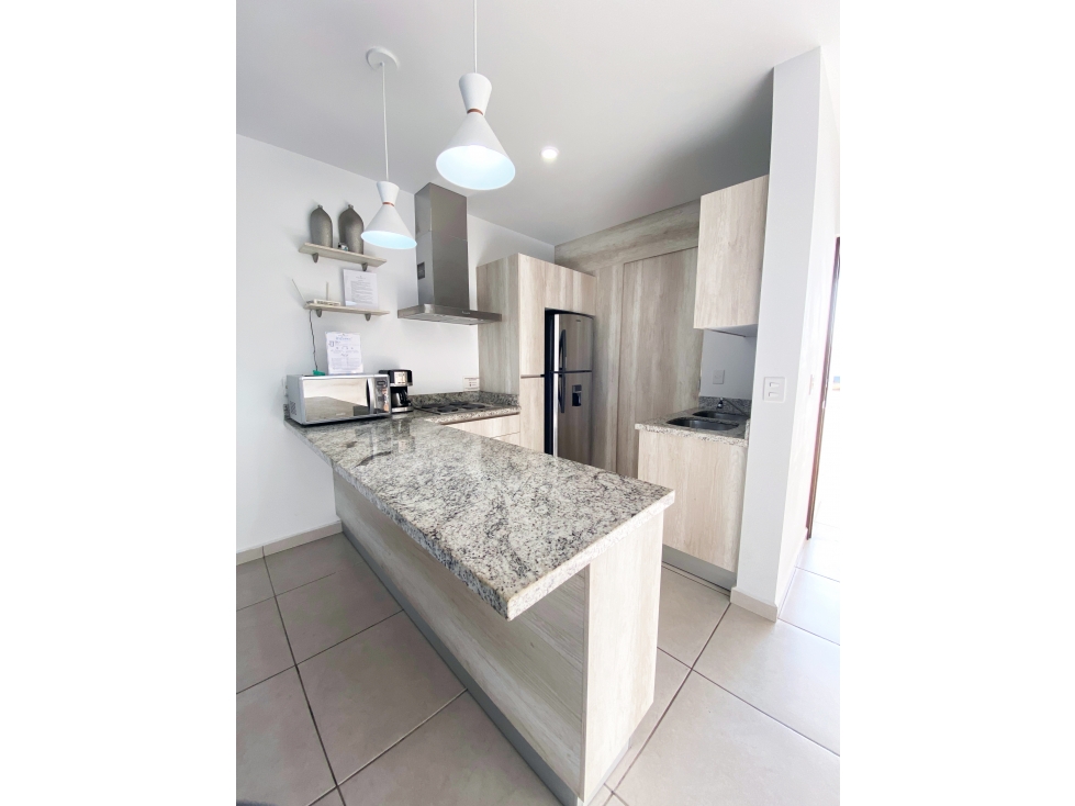 Departamento amueblado con balcón y vista a áreas verdes — foto 5