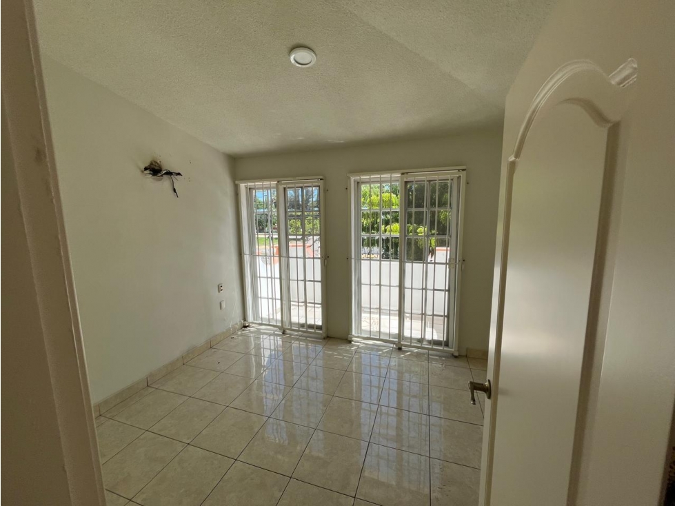 SE RENTA CASA SIN MUEBLES, 4 HABITACIONES EN EL FOVISSTE. — foto 5