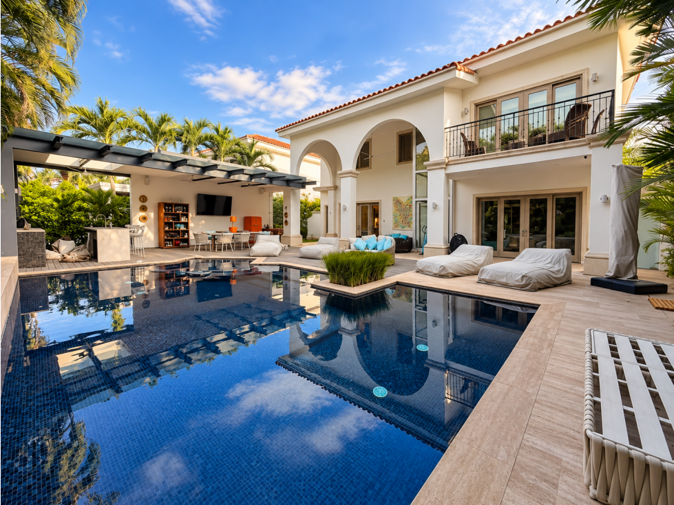 CASA EN ALQUILER- FAIRWAY SANTA MARIA