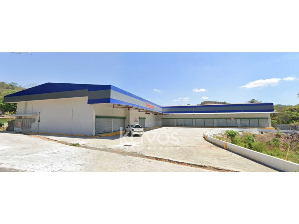 BANCO VENDE PLAZA COMERCIAL EN LA CHORRERA - 2