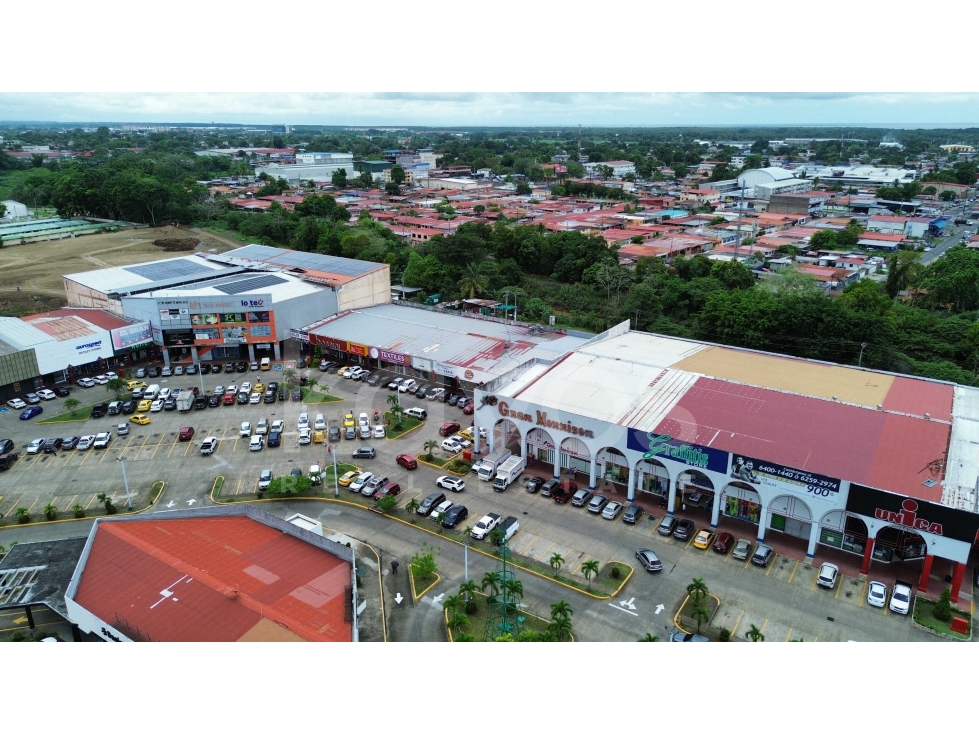 Local comercial en venta en Los Pueblos 2,600 m² con bodega — foto 4