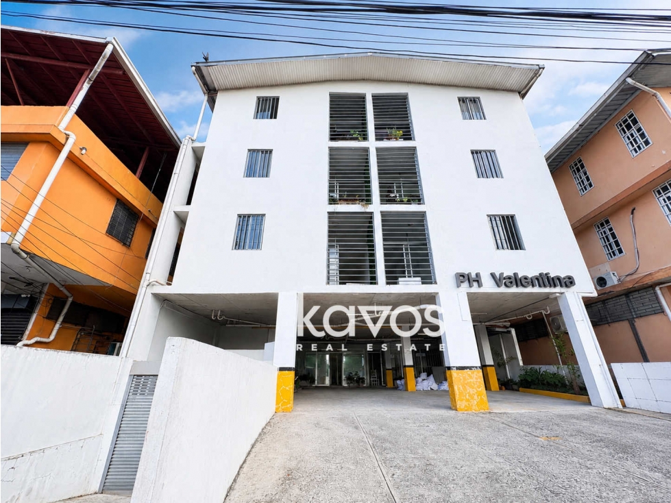 Edificio en Venta con 9 Apartamentos Renovados + 2 Locales Comerciales