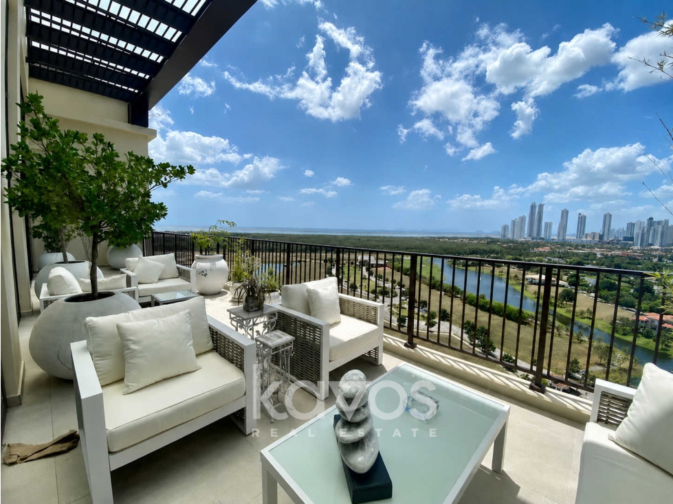 Penthouse en Venta en Santa María Court con Vista al Golf
