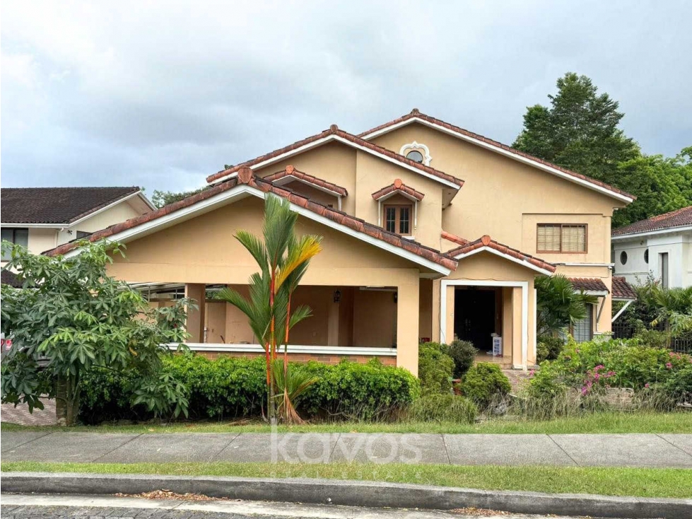 CASA EN VENTA EN CAMINO DE CRUCES CLAYTON — foto 2