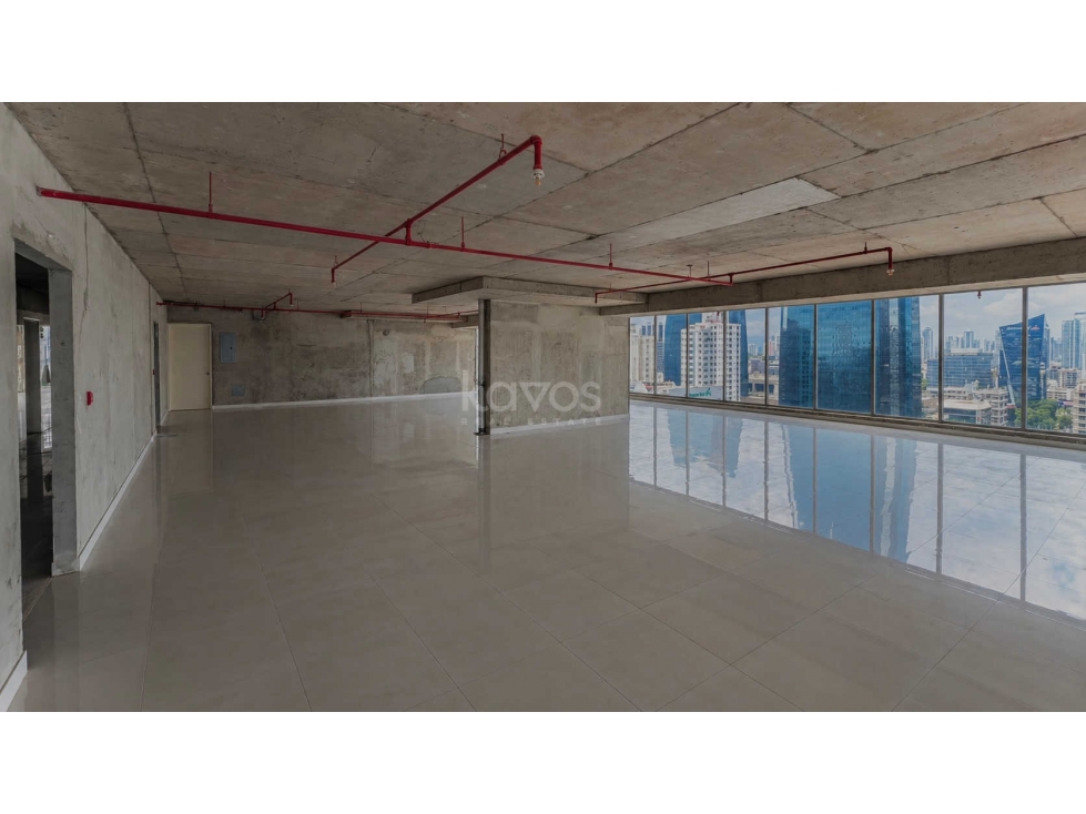 VENTA DE OFICINA EN CALLE 50 | SEMI-REMODELADA - 1