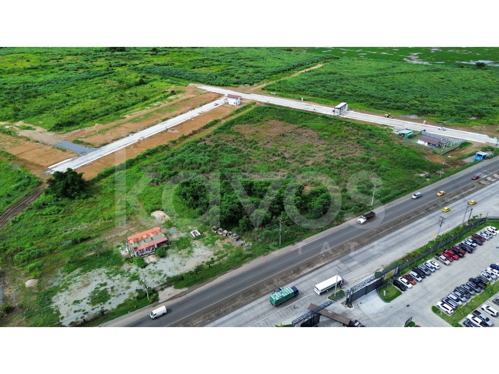 Venta de Terreno Comercial 11,000 m² sobre Vía Interamericana — foto 4