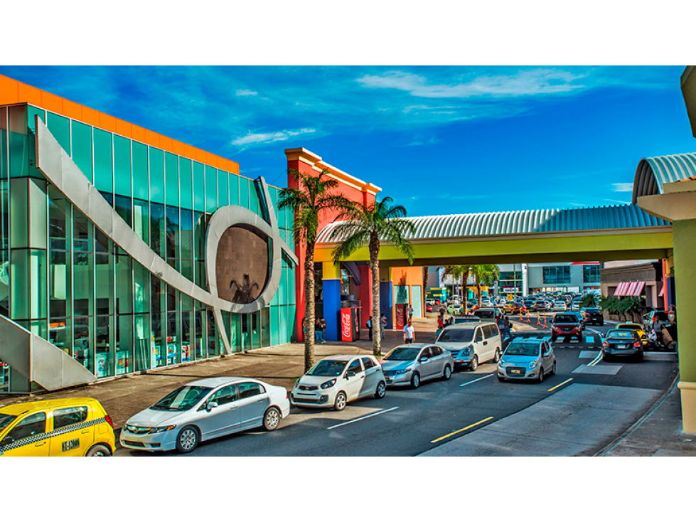 Local en Venta pasillo principal de Albrook - alquilado