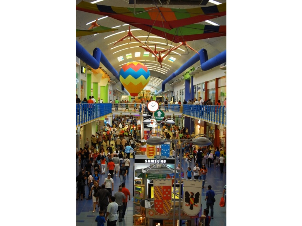 Local en Venta con Renta Activa en Albrook Mall