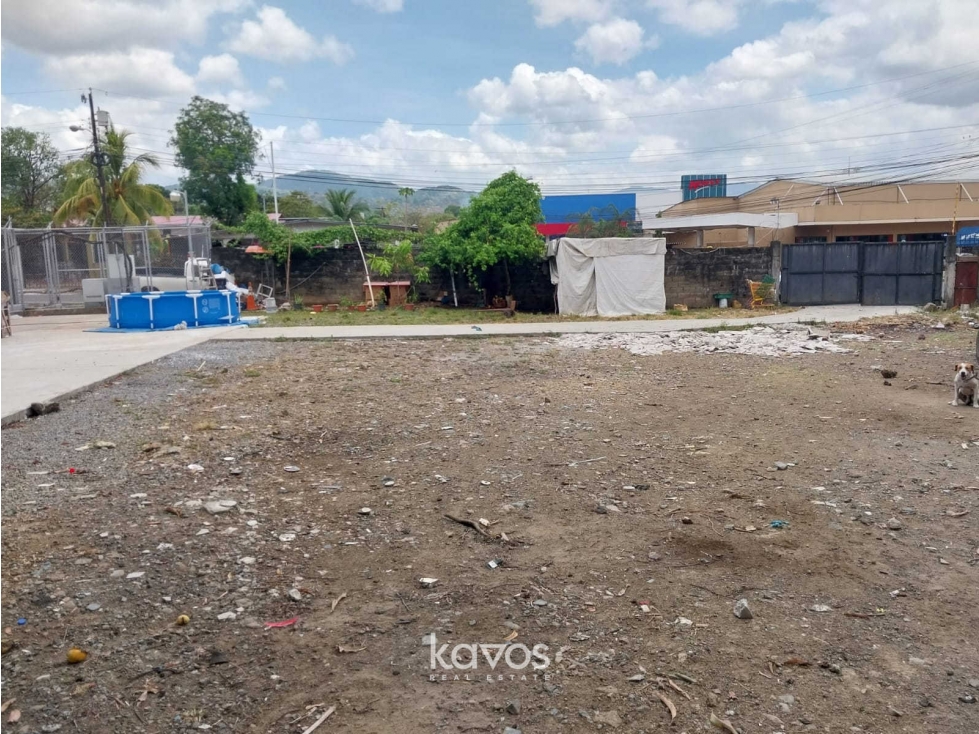 Terreno Comercial en Venta frente a La Doña, Tocumen 1,800 m² — foto 3