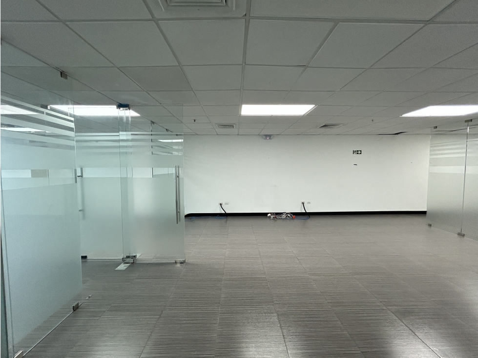 Banco vende Oficina corporativa en venta Punta Pacifica - 4