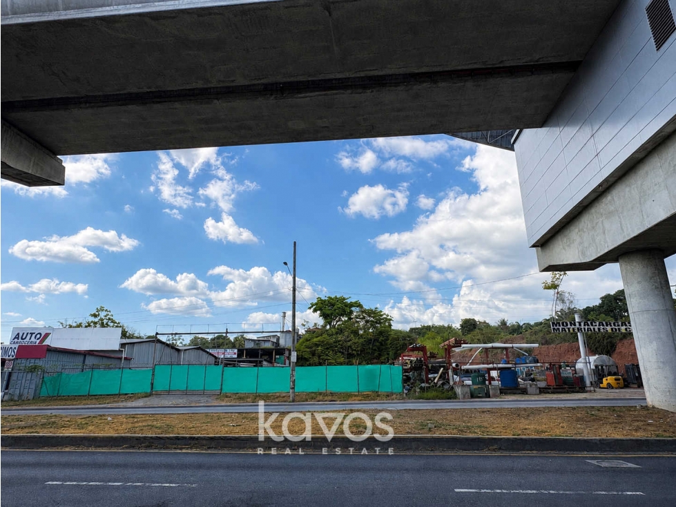 Terreno comercial en venta sobre Vía Tocumen frente al Metro — foto 2