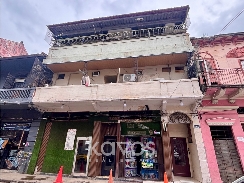 EN VENTA EDIFICIO EN CASCO ANTIGUO