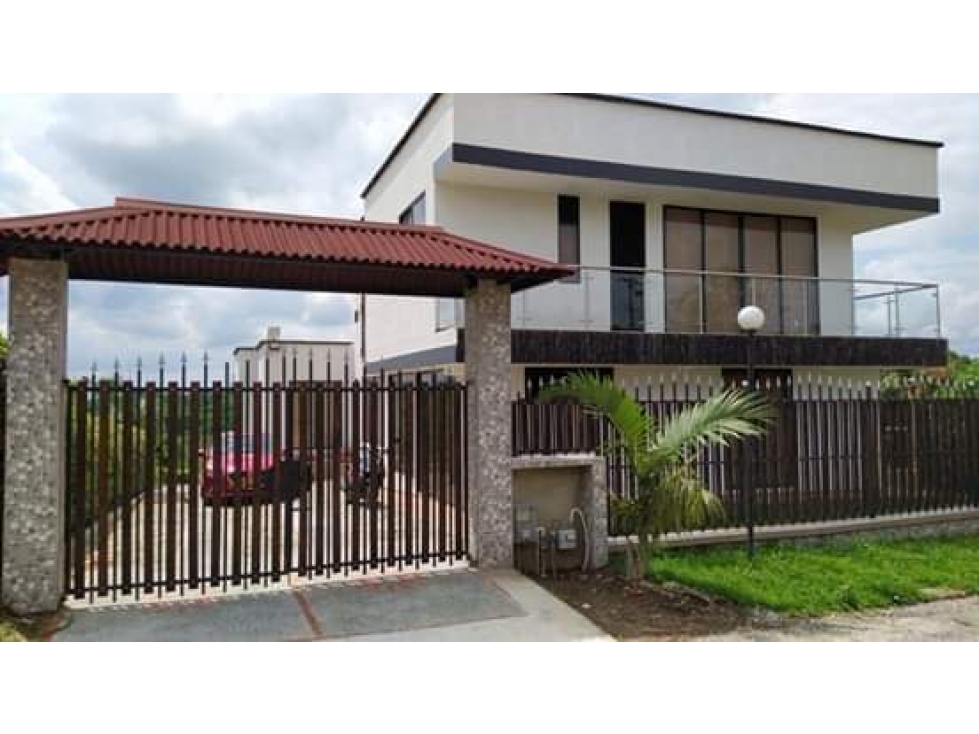 Se Vende Casa Campestre en Calarca - 2