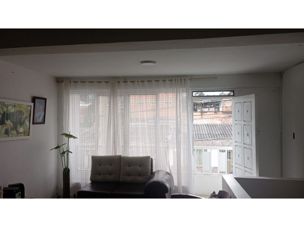 SE VENDE CASA TRIPLE RENTA EN EL OCCIDENTE DE ARMENIA — foto 3