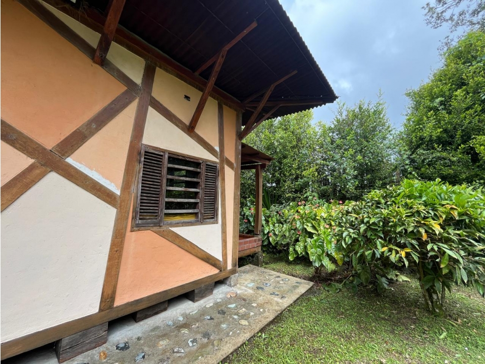 Se Vende Finca en Barcelona Alta en el Quindío