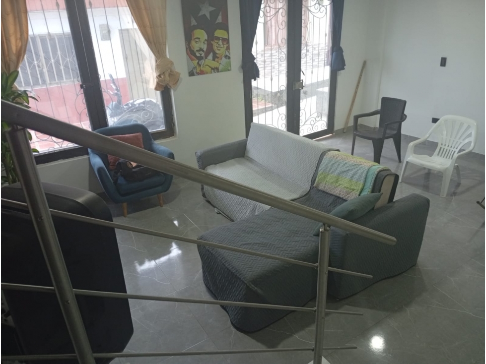 SE VENDE CASA DE TRES PLANTAS EN CIRCASIA — foto 4