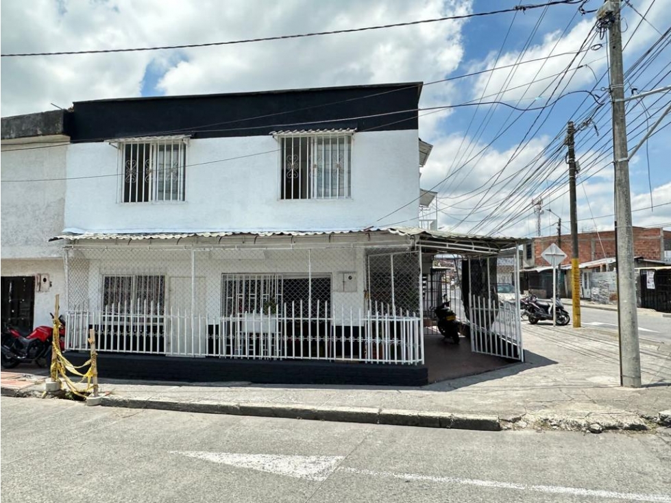 Se Vende Amplia Casa con 4 Rentas en Armenia Quindío — foto 2