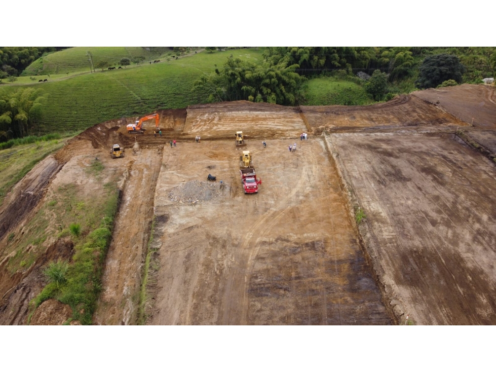 Se vende espectacular lote en la vía Armenia-Circasia — foto 2