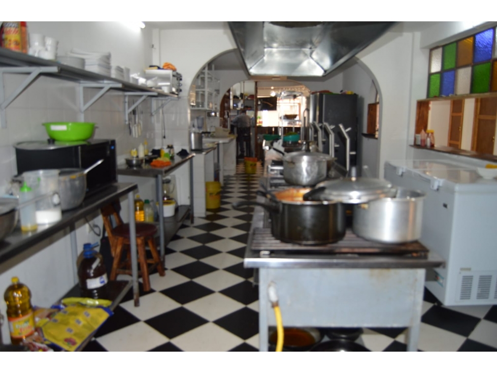 SE VENDE CASA CON MONTAJE PARA RESTUARANTE EN CIRCASIA - 6
