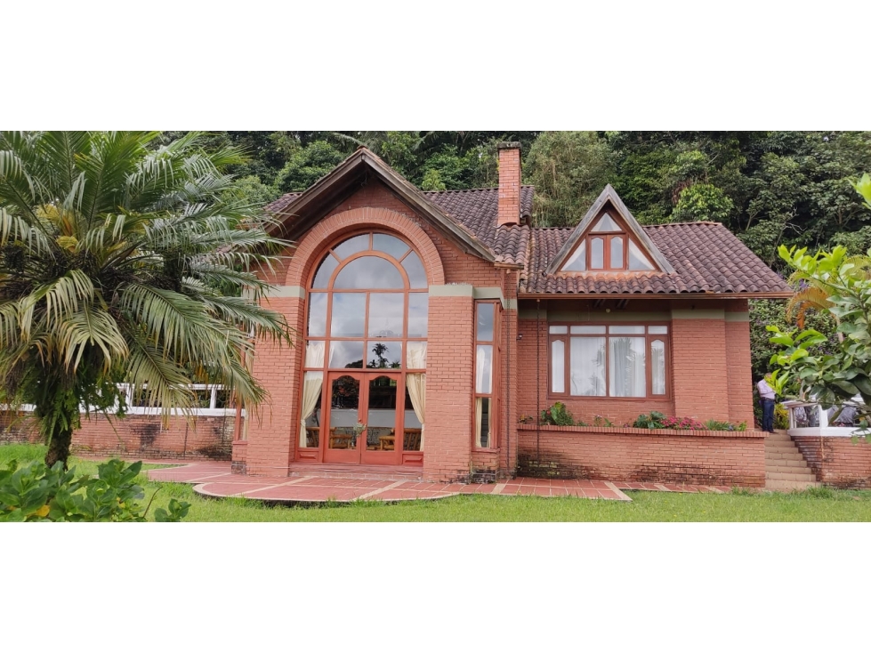 CASA CAMPESTRE CONDOMINIO VIA ARMENIA-PEREIRA