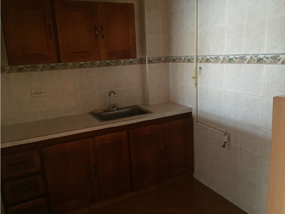 SE VENDE CASA DOBLE RENTA EN MONTENEGRO - 6