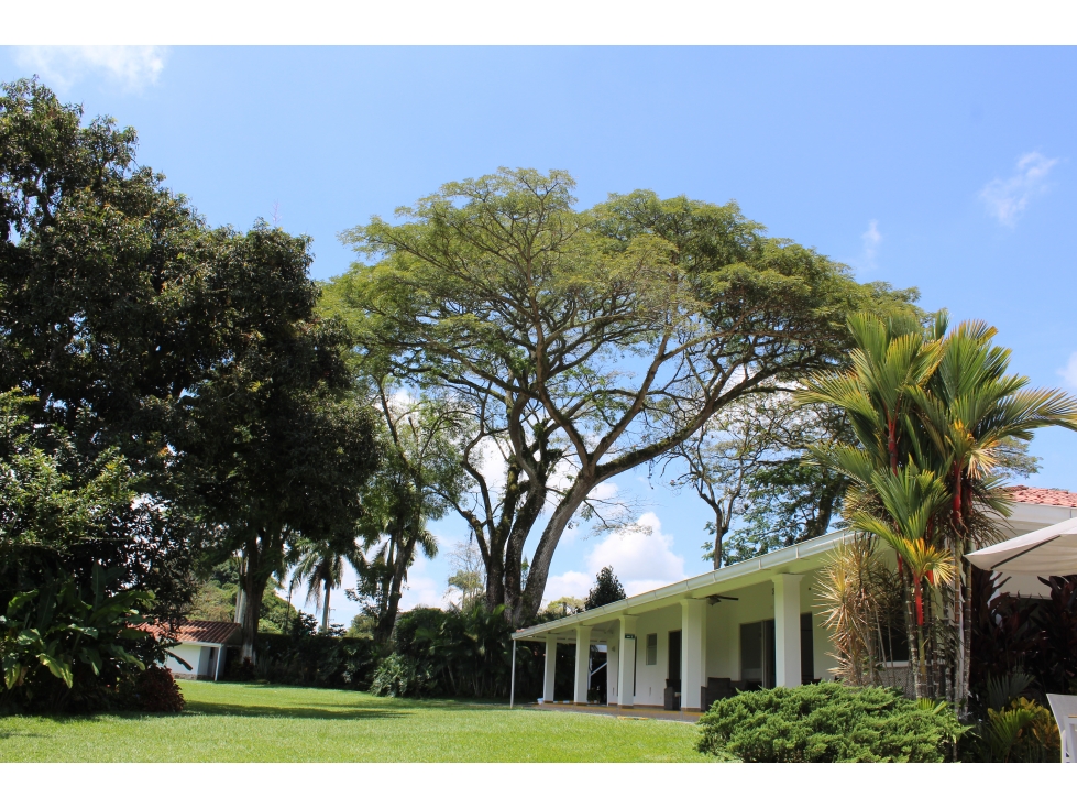 Se Vende Casa Campestre de Lujo Vía al Aeropuerto Quindio — foto 2