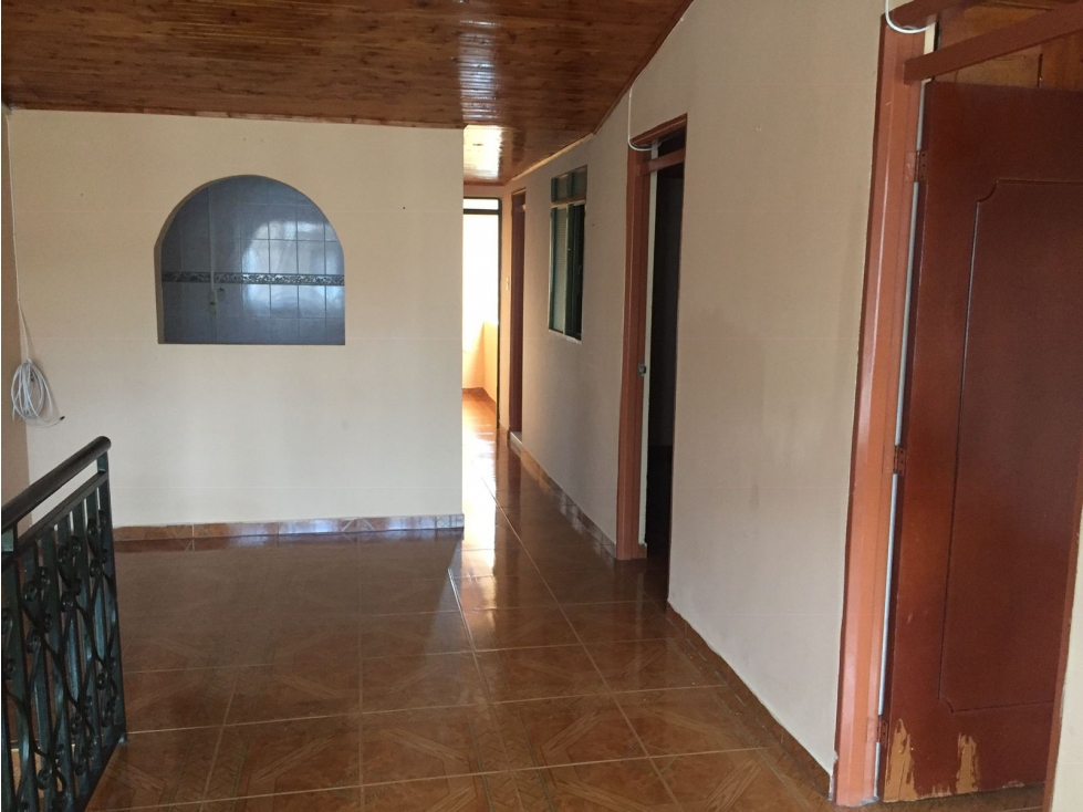 SE VENDE CASA DOBLE RENTA EN MONTENEGRO - 5