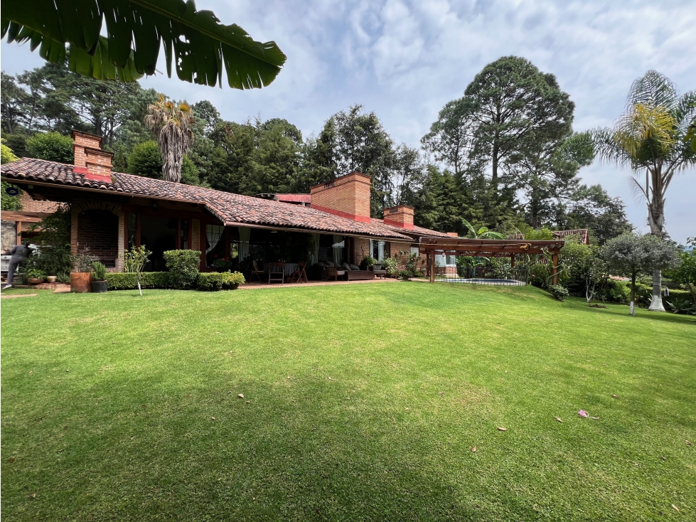 Espectacular Residencia Estilo Vallesano en Venta - 1