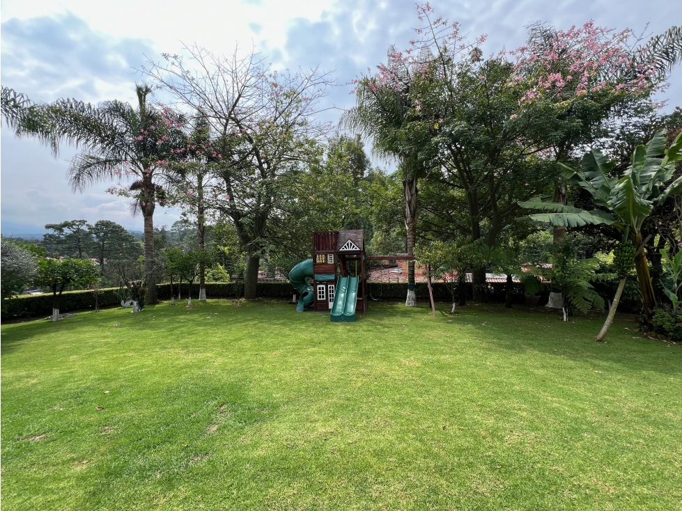 Espectacular Residencia Estilo Vallesano en Venta - 4