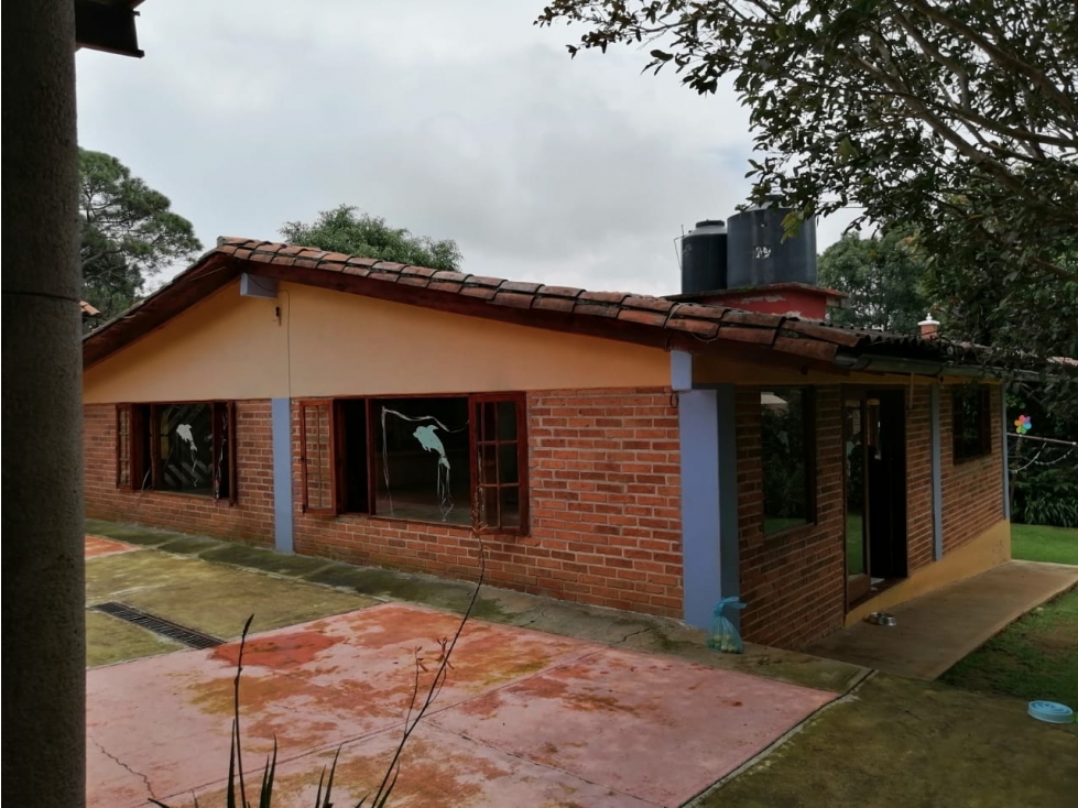 Casa de campo en venta y renta - 2