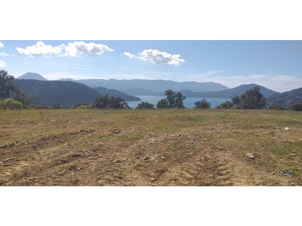 TERRENO CON VISTA AL LAGO — foto 2